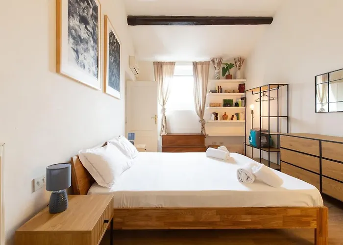 Apartman Artists' Attic