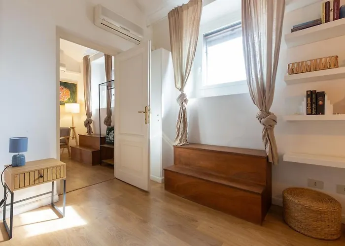 Artists' Attic Apartment